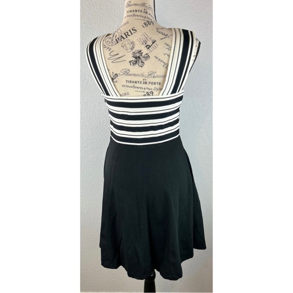 Anthropologie Maeve Black White Crosswise Flare Skater Dress, size 4 - Picture 5 of 15